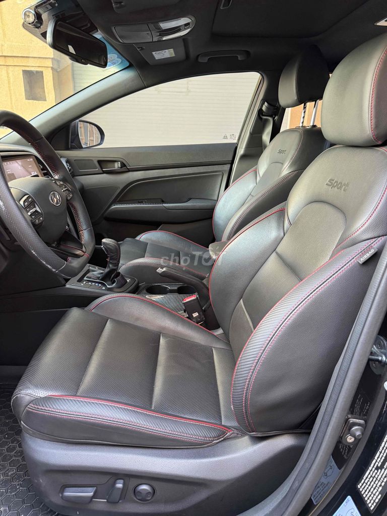 Hyundai Elantra 2019 1.6AT Sport - 50000 km. Mua bán Ô tô tại Thành phố Tuy Hòa Phú Yên được đăng bởi Quang Huynh hình 8