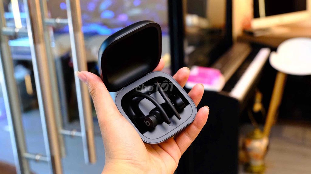 Tai nghe Powerbeats Pro Đen Fullbox 99%. Mua bán Tivi, Âm thanh tại Quận Bình Thạnh Tp Hồ Chí Minh được đăng bởi Vân Anh 2Tech House hình 1