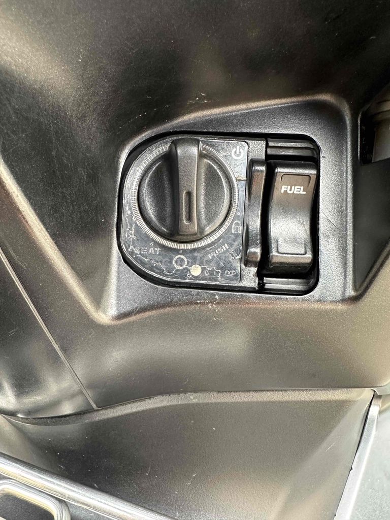 PCX 125 2014, Máy êm zin chất, Khoá Smartkey Xịn. Mua bán Xe máy tại Quận Tân Phú Tp Hồ Chí Minh được đăng bởi Cầm Đồ Trọng Tín hình 9