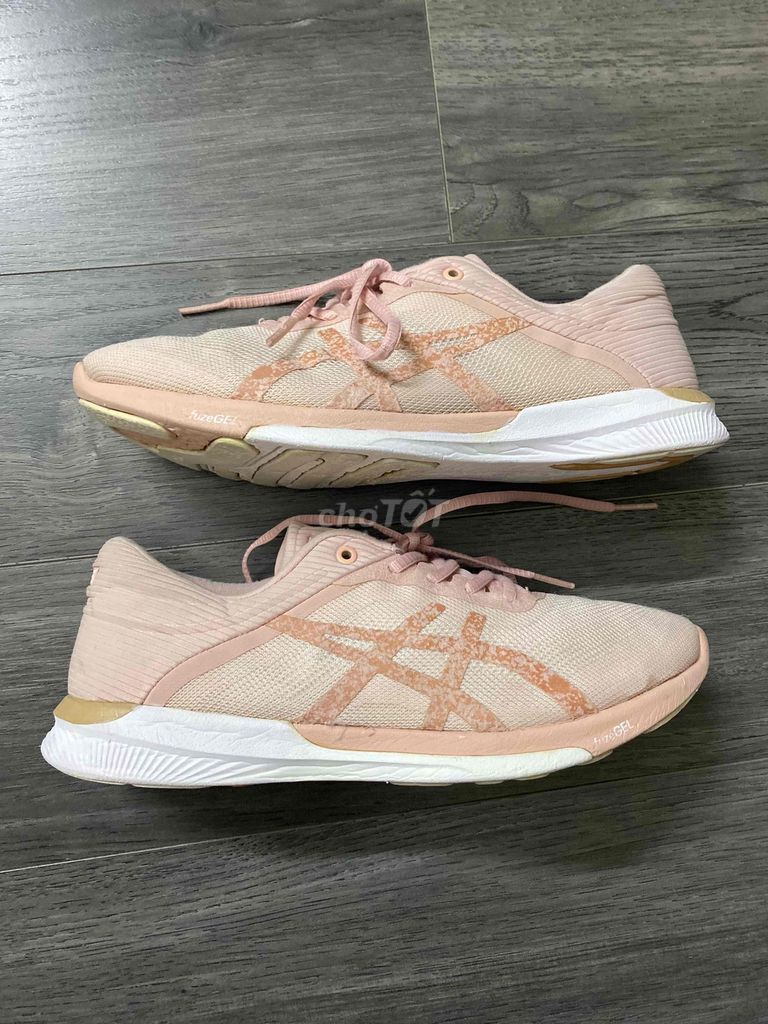 Pass asic size 37- 38 chân 23.5cm bao real 100%