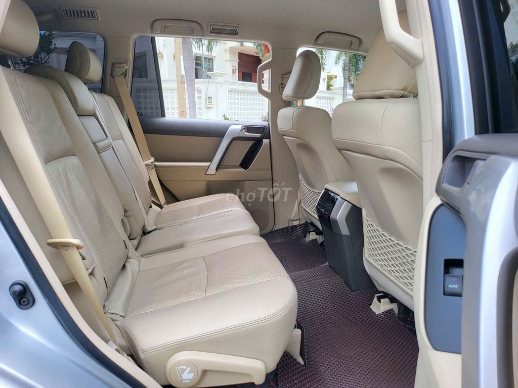 Toyota LandCruiser Prado hàng đầu SUV hạng sang. Mua bán Ô tô tại Quận Bình Thạnh Tp Hồ Chí Minh được đăng bởi Hoàng Phát hình 4