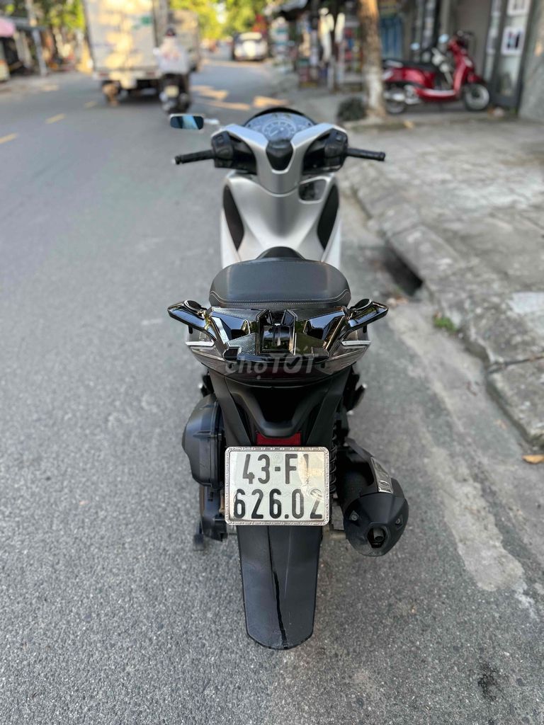 Honda SH 125 2019 B.số 43 Góp trả trước 15tr. Mua bán Xe máy tại Quận Liên Chiểu Đà Nẵng được đăng bởi Hòa Xe Máy Cũ hình 6