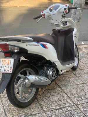 Honda Vision 2016 màu Trắng. Mua bán Xe máy tại Quận Tân Phú Tp Hồ Chí Minh được đăng bởi TÂN HƯƠNG