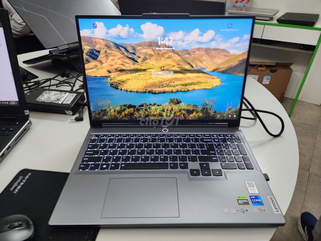 Laptop Gaming Legion 5 2024 i7 14700HX RTX4060 2K