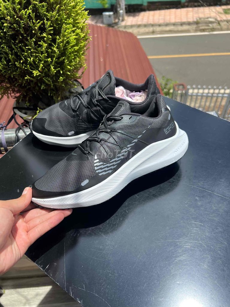 Giày chạy bộ Nike Air Zoom Winflo 7 -Size 39- 40. Mua bán Giày dép tại Thành phố Long Xuyên An Giang được đăng bởi Giày Si chính hãng nhập Thái trực tiếp  hình 1