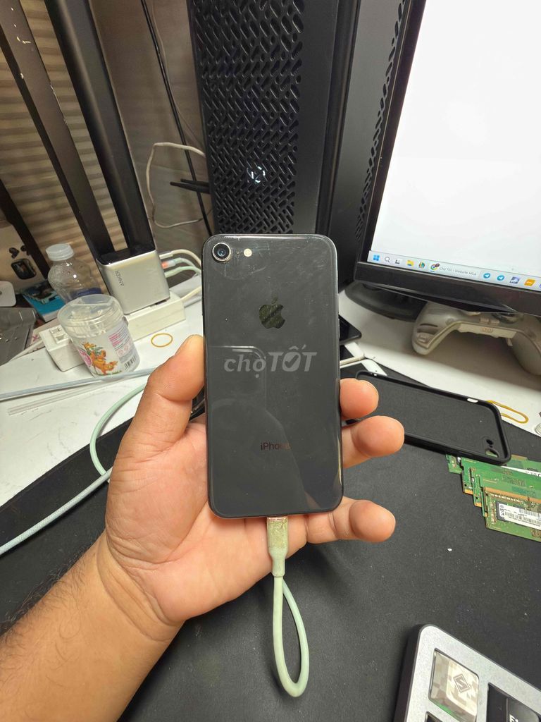 Apple iPhone 8 64GB Đen Đã sử dụng. Mua bán Điện thoại tại Huyện Bến Cầu Tây Ninh được đăng bởi Đặng Mừng hình 1