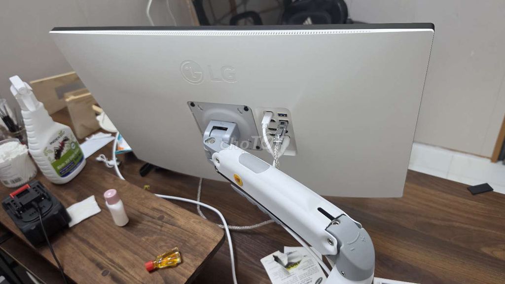 Màn hình LG 27UP850K 27 inch 4K 60Hz Trắng. Mua bán Phụ kiện (Màn hình, Chuột...) tại Thành phố Châu Đốc An Giang được đăng bởi le tinh hình 1