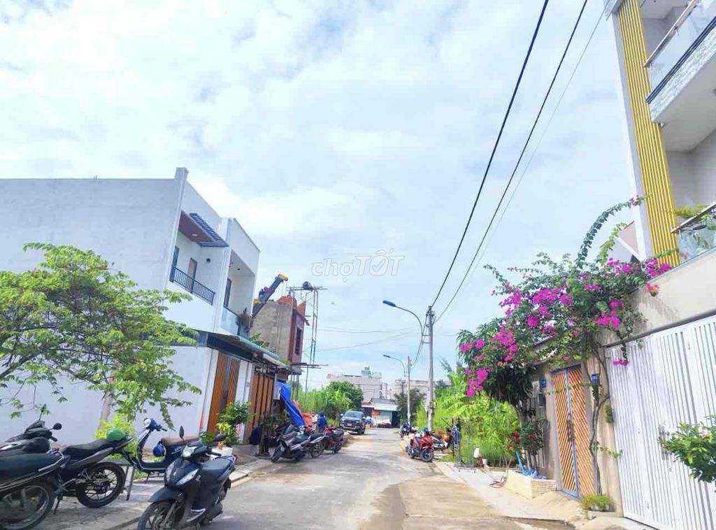 BÁN ĐẤT HẺM 47 TRƯỜNG LƯU P. LONG TRƯỜNG Q9 giá đầu tư Đường Trường Lưu, Phường Long Trường (Quận 9 cũ), Thành phố Thủ Đức, Tp Hồ Chí Minh Thành phố Thủ Đức Tp Hồ Chí Minh