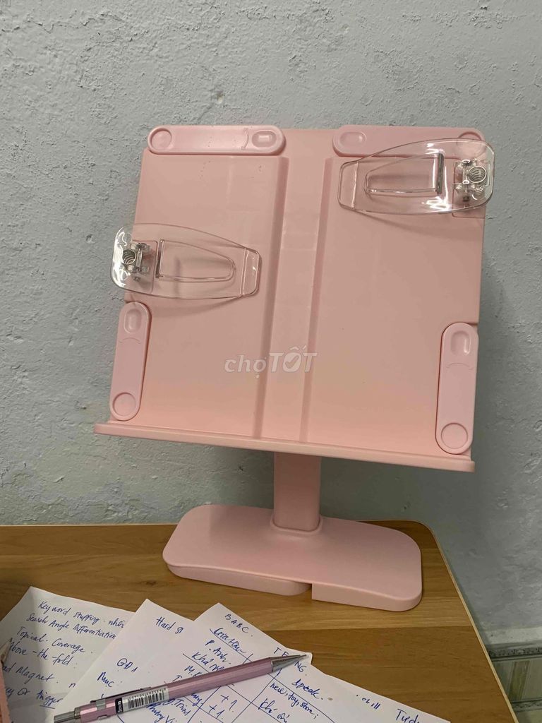 Giá đỡ đọc sách Nhựa Hồng Gấp gọn. Mua bán Nội thất, đồ gia dụng khác tại Thành phố Huế Thừa Thiên Huế được đăng bởi Tâm Lê hình 1