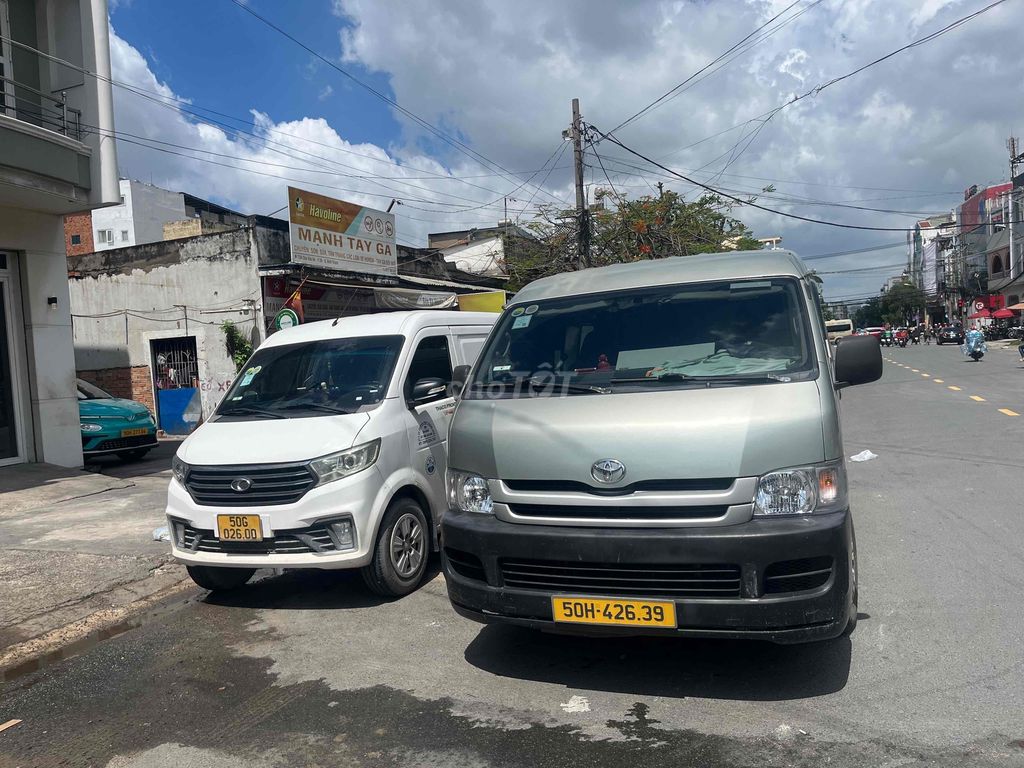 Toyota Hiace 2010 Commuter 2.7 - 200000 km. Mua bán Ô tô tại Quận 12 Tp Hồ Chí Minh được đăng bởi Vũ Ba hình 3