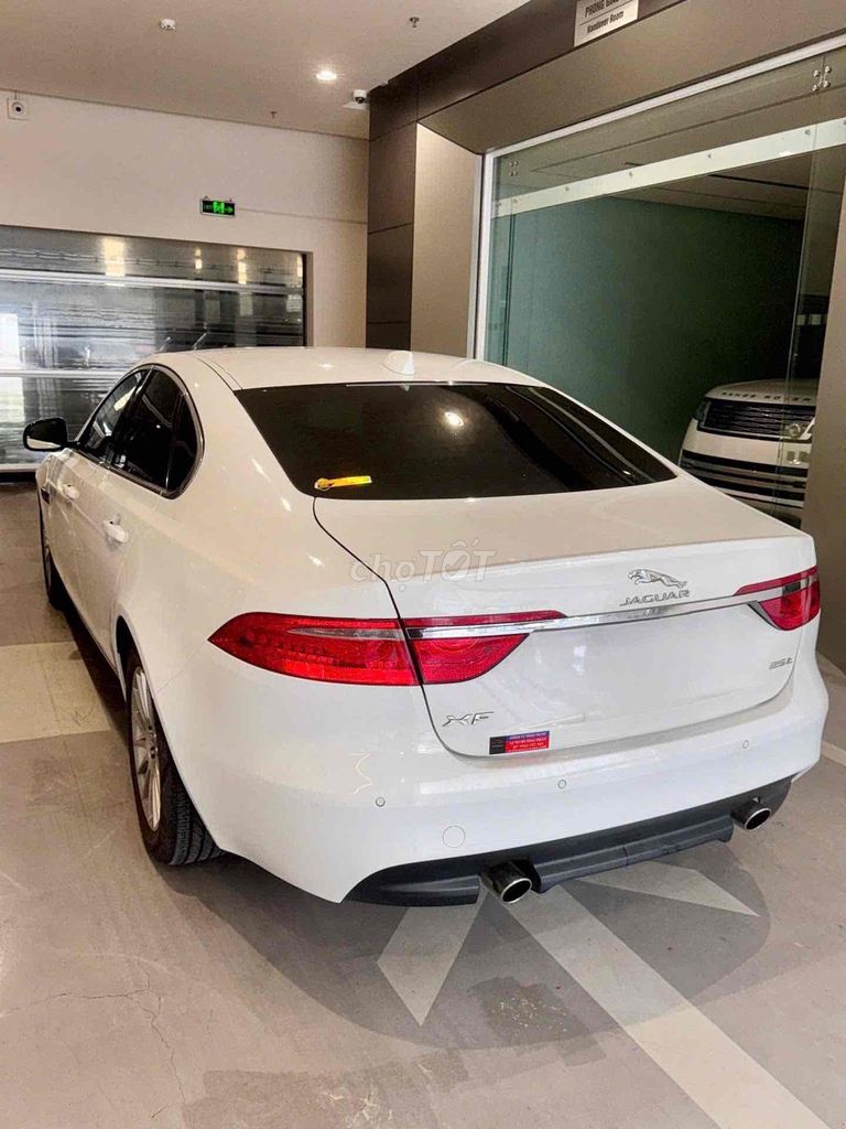 Jaguar XF 2016 Prestige 2.0 AT - 39000 km. Mua bán Ô tô tại Quận 7 Tp Hồ Chí Minh được đăng bởi Khánh Vi hình 4
