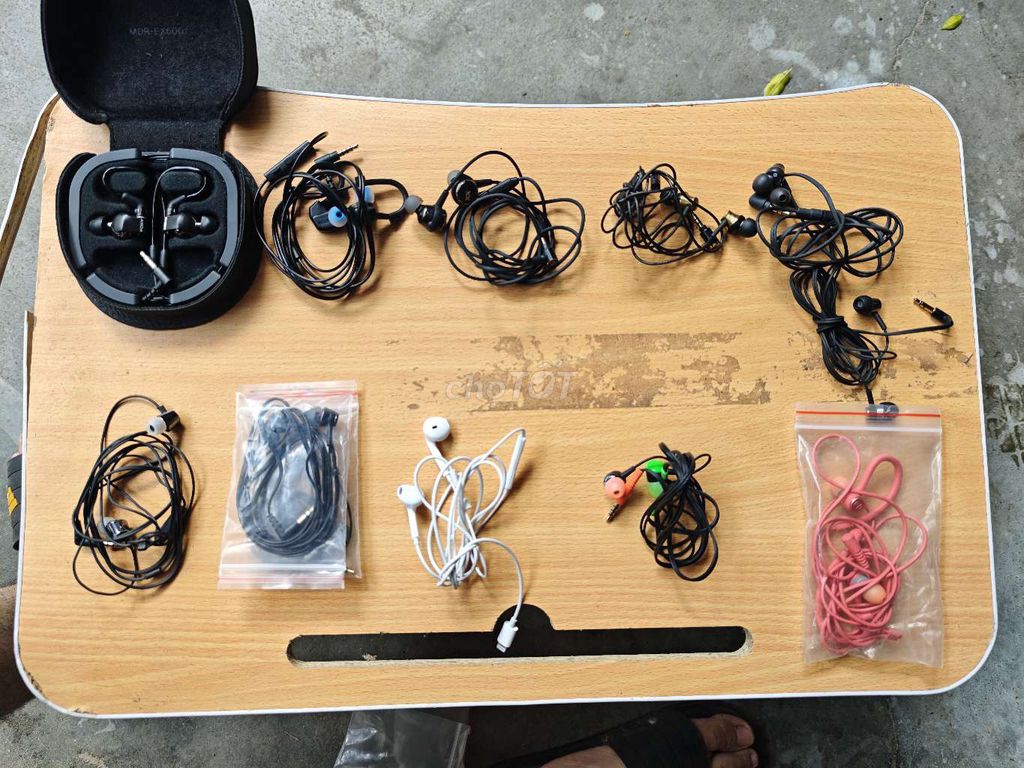 Tai nghe Sony. Mua bán Tivi, Âm thanh tại Huyện Đông Anh Hà Nội được đăng bởi Sơn hình 1