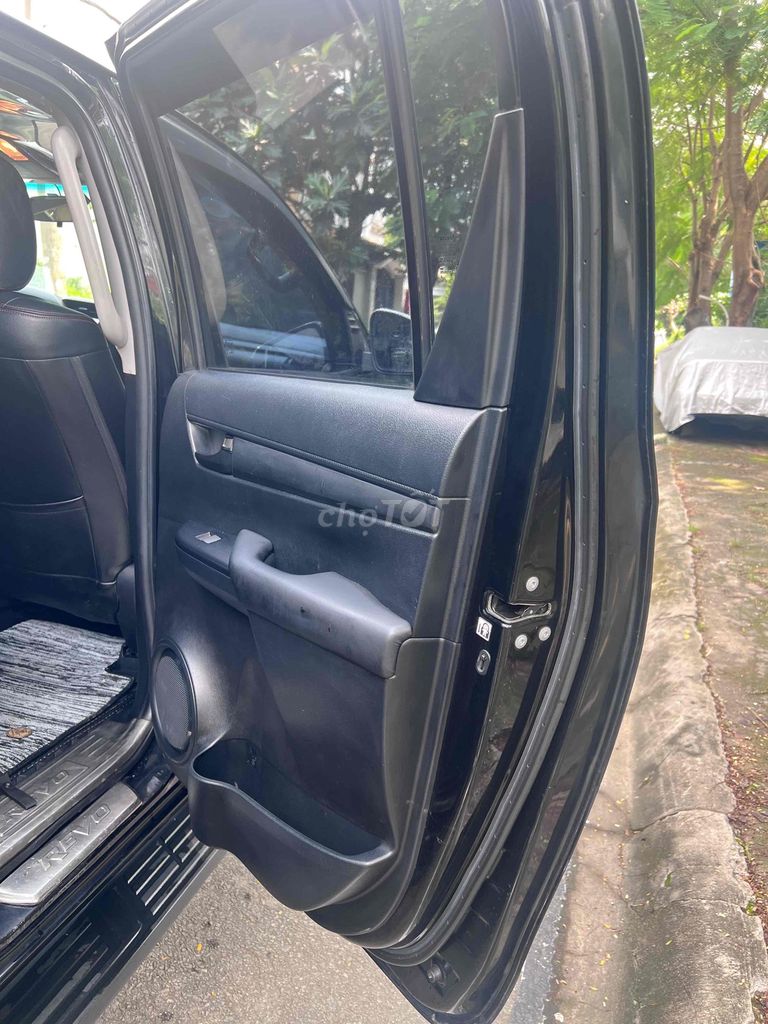 Toyota Hilux 2018 2.4E 4x2 AT - 110000 km ngay chu. Mua bán Ô tô tại Quận Gò Vấp Tp Hồ Chí Minh được đăng bởi huỳnh long hồ hình 14