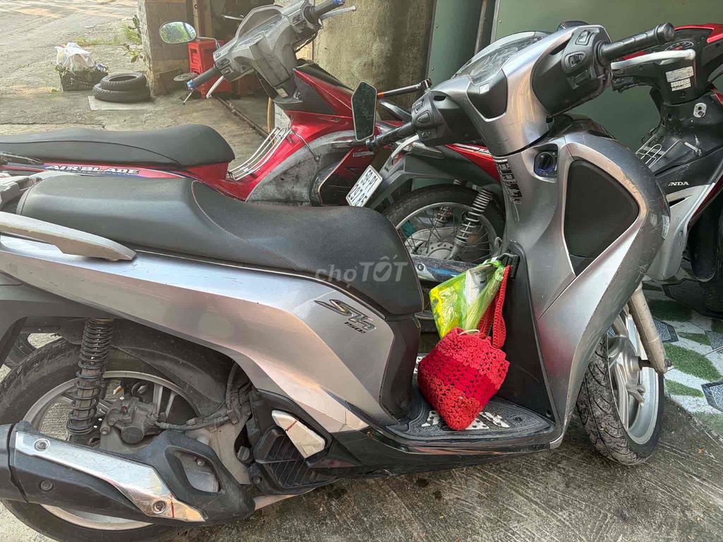Хонда SH 150i АБС серый 2019