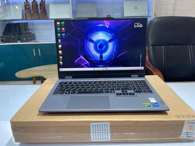 Laptop Lenovo LOQ 15IAX9 i5 12450HX /RTX 3050 6GB