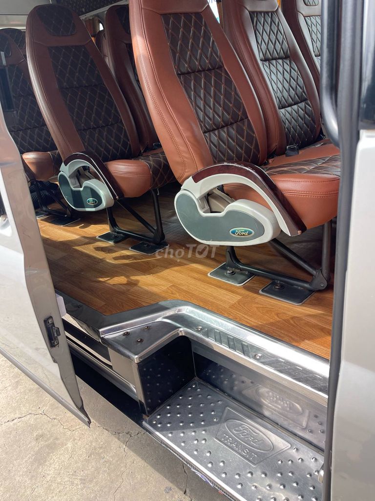 Ford Transit SVP 2018, 16 chỗ, số sàn. Mua bán Phương tiện khác tại Huyện Thạnh Hóa Long An được đăng bởi Hoài Châu hình 4