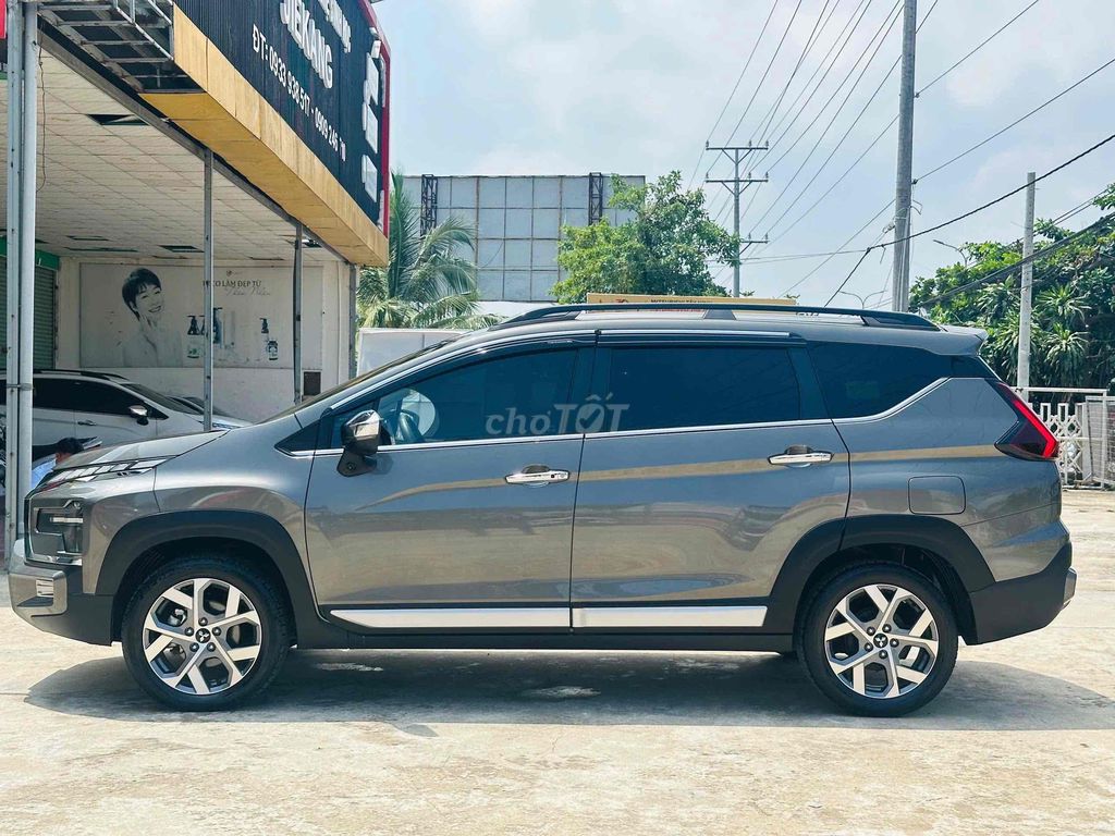 Mitsubishi Xpander Cross 2024 - 54000 km. Mua bán Ô tô tại Quận 3 Tp Hồ Chí Minh được đăng bởi Tien Tran hình 5