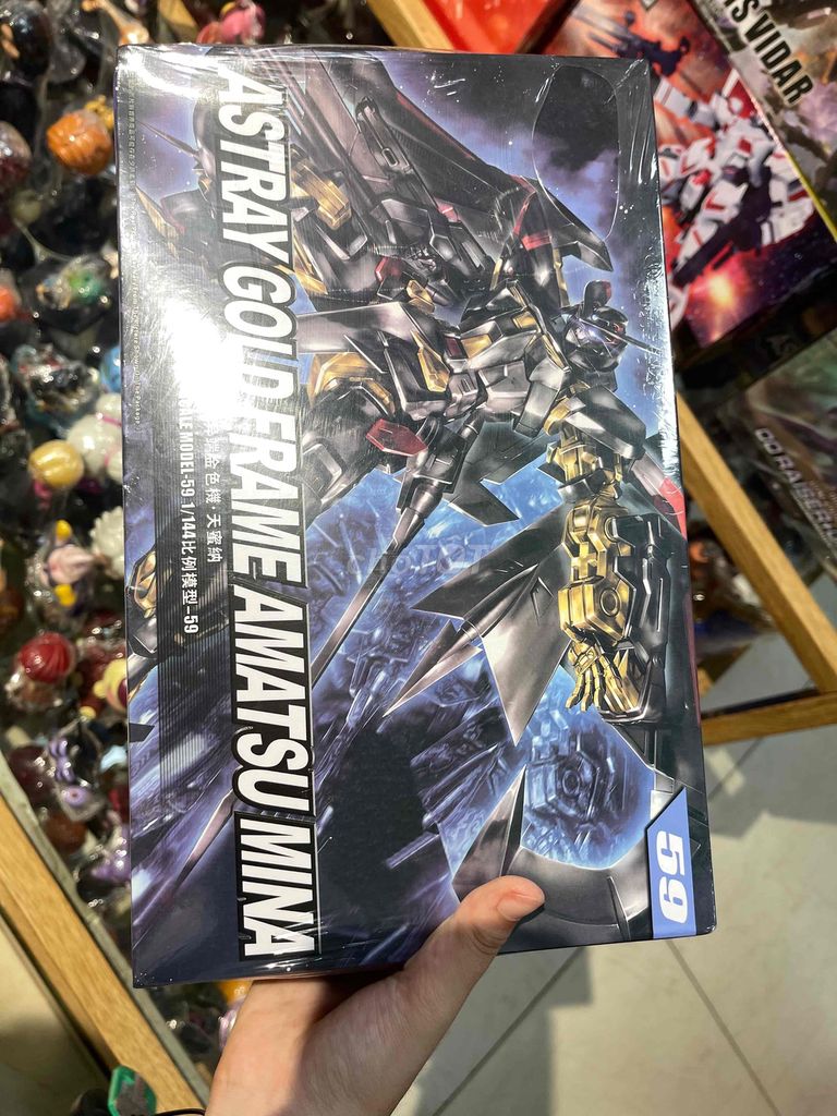 Astray Gold Frame Amatsu Mina. Mua bán Sở thích khác tại Thành phố Thanh Hóa Thanh Hóa được đăng bởi Phạm Khánh Linh hình 1