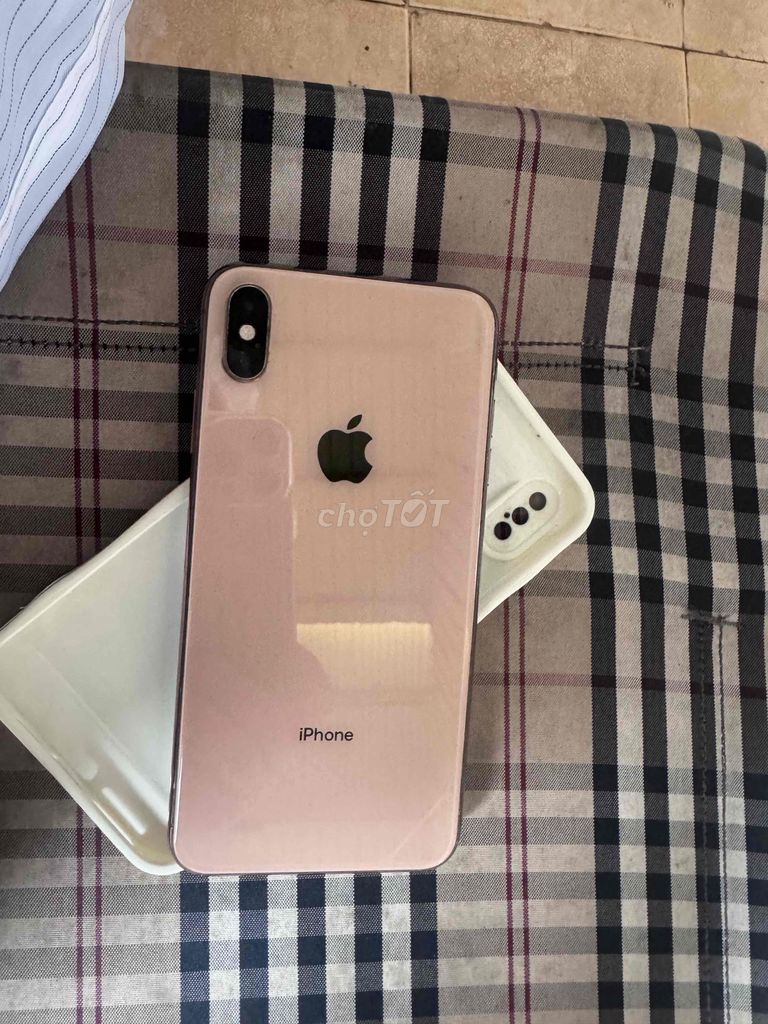 Apple iPhone XS Max 64GB Vàng hồng. Mua bán Điện thoại tại Huyện Chương Mỹ Hà Nội được đăng bởi Lê Anh hình 1