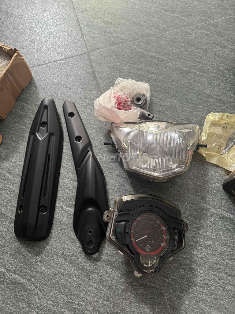 đồng hồ zin ex 135 5s choá zin ex 135 ốp pô zin. Mua bán Phụ tùng xe tại Quận Ngũ Hành Sơn Đà Nẵng được đăng bởi Nguyễn Văn Anh hình 1