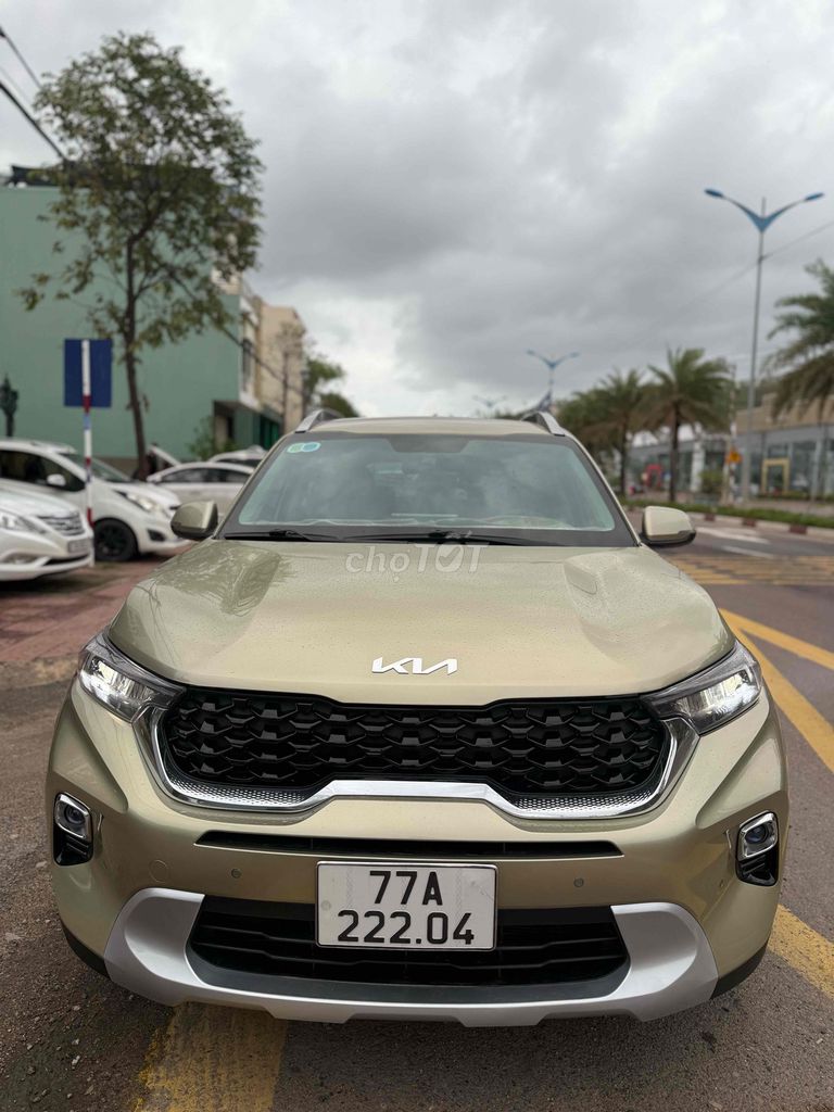 Kia Sonet Vàng cát 5 chỗ. Mua bán Ô tô tại Thành phố Qui Nhơn Bình Định được đăng bởi Âu nguyên tân  hình 1