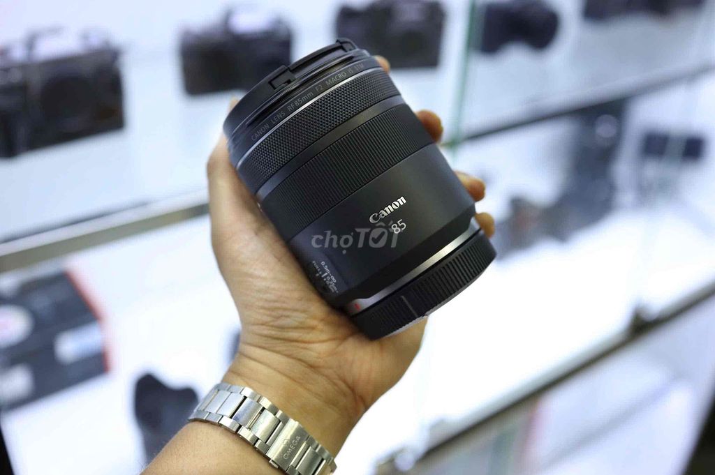 Máy ảnh Canon RP Đen Like New. Mua bán Máy ảnh, Máy quay tại Thành phố Buôn Ma Thuột Đắk Lắk được đăng bởi Ellbi Phạm hình 1