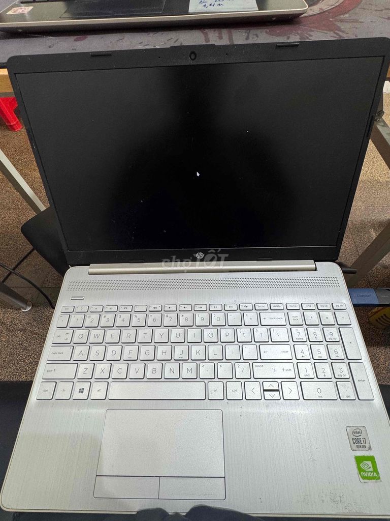 HP 15s-du1xxx i7-10510U 8GB/512GB Bạc. Mua bán Laptop tại Quận Đống Đa Hà Nội được đăng bởi Chí Hướng Group  hình 1
