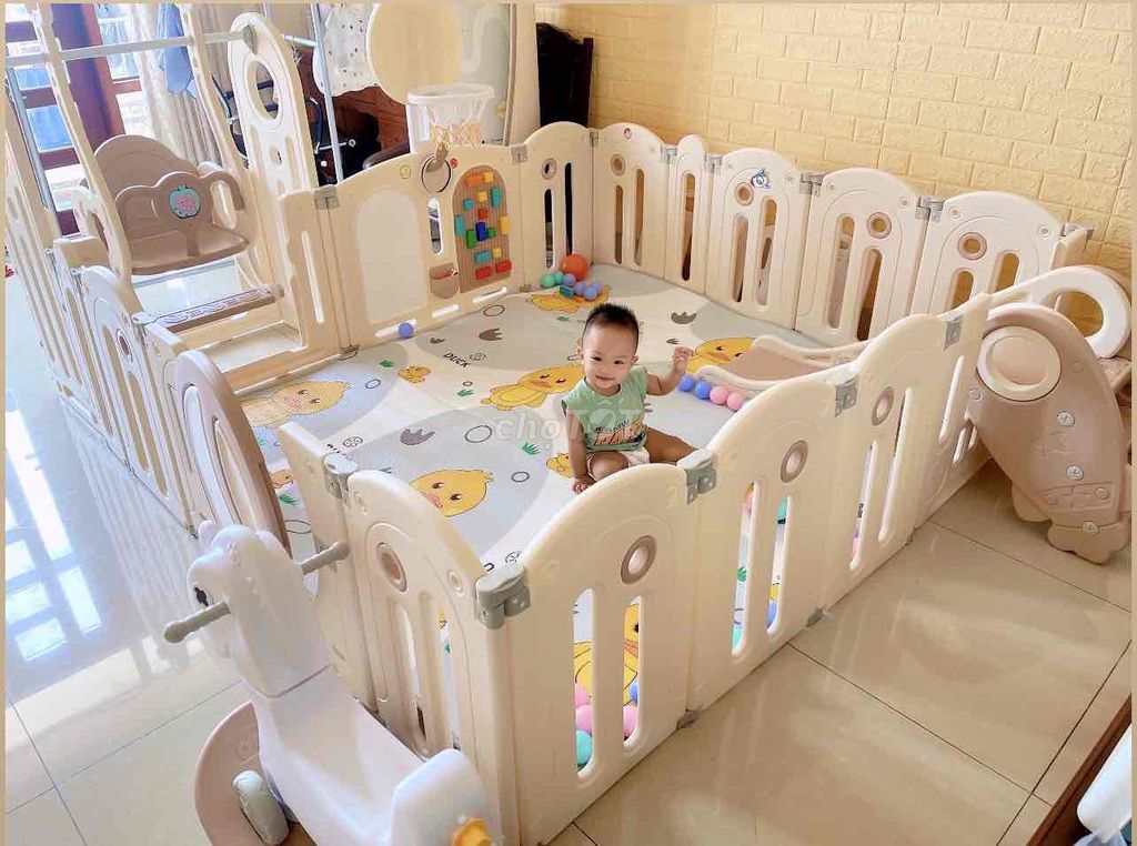 Quây cũi Pakey Moon House 2x2m. Mua bán Mẹ và bé tại Thành phố Biên Hòa Đồng Nai được đăng bởi Nguyễn Việt Quang hình 1