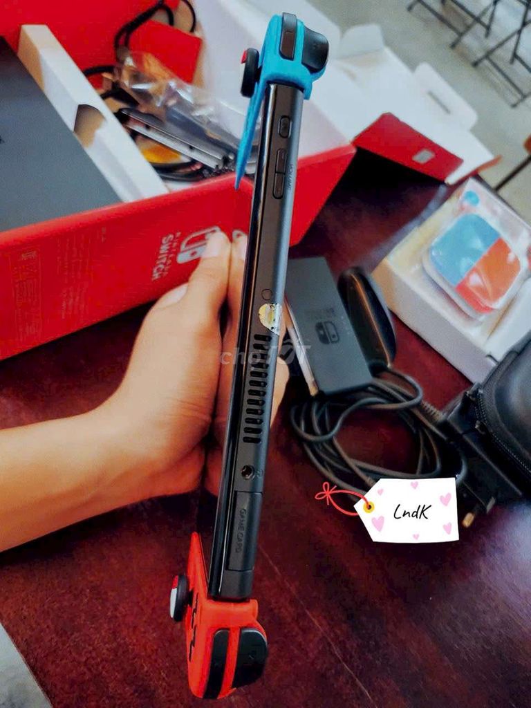 NINTENDO SWITCH OLED, full box, đầy đủ phụ kiện.