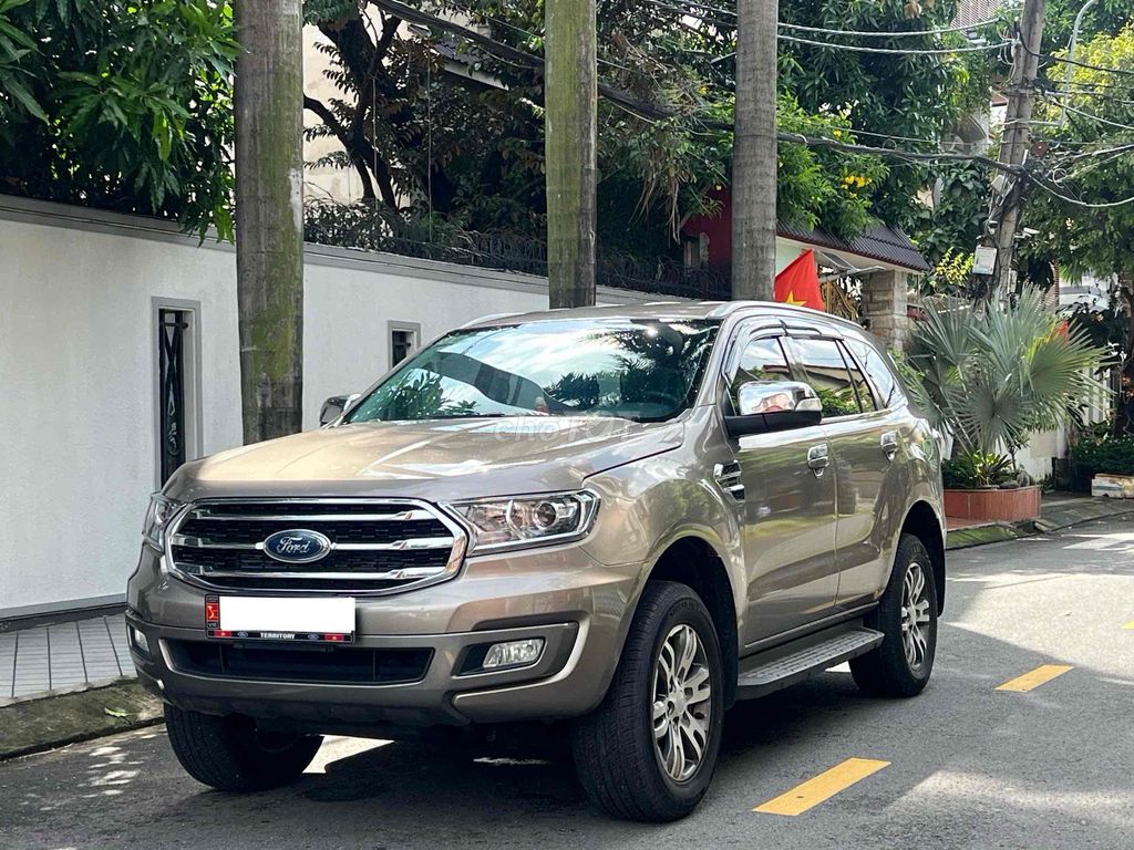 Ford Everest 2018 Trend 2.0L 4x2 AT - 76000 km. Mua bán Ô tô tại Quận Gò Vấp Tp Hồ Chí Minh được đăng bởi Ngô minh Nam hình 2