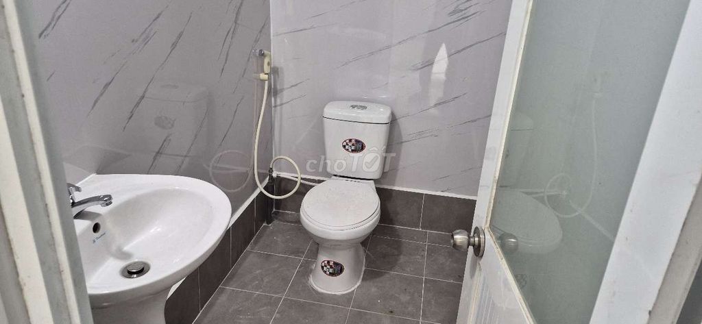 Новая комната 25м², площадь с антресолью 40м², 1 спальня, 4.5 млн/мес