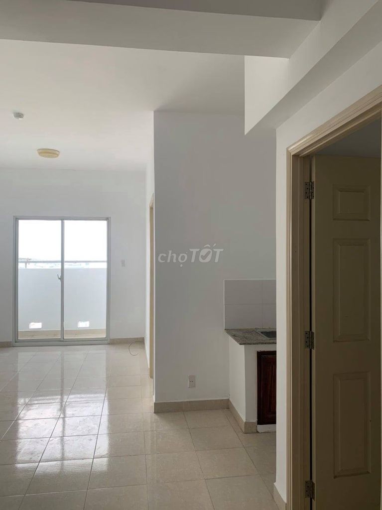 Hqc Plaza , Nguyễn Văn Linh 52m2, 2pn, 2wc,  giá 950tr