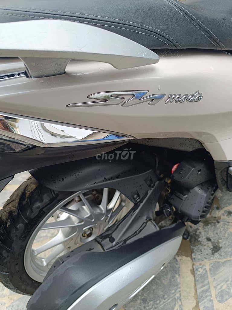 Xe SH mode Màu Kem 2021 mới 99%. Mua bán Xe máy tại Thành phố Huế Thừa Thiên Huế được đăng bởi Trần Văn Ty hình 4