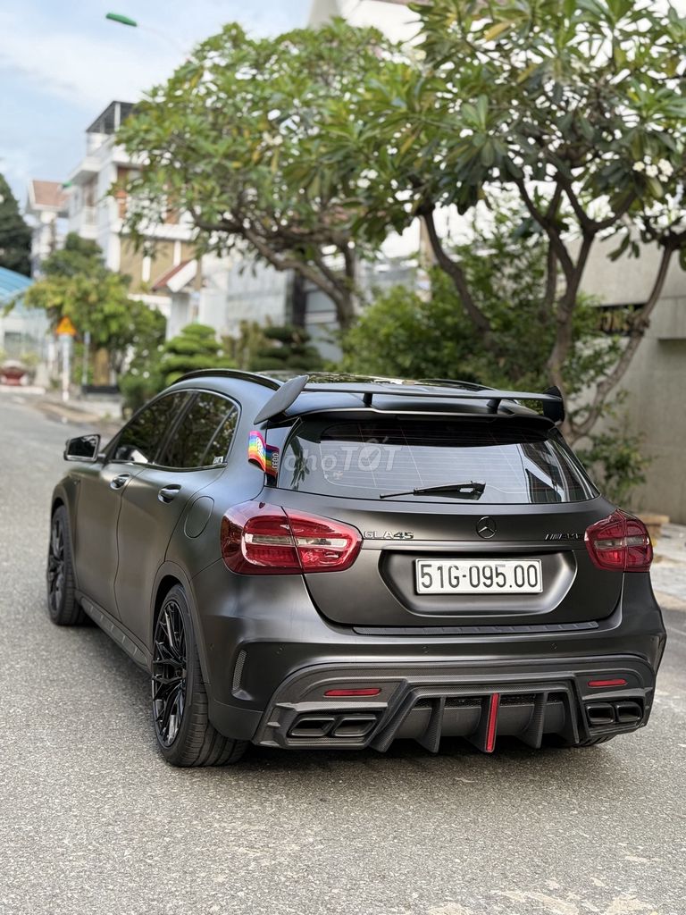 Mercedes Benz GLA Class 2014  - 90000 km. Mua bán Ô tô tại Quận 6 Tp Hồ Chí Minh được đăng bởi Tài hình 2