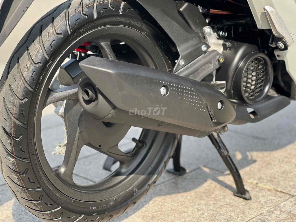 ❤️ Vision đời 2025 bánh lớn odo 1000km bstp 9c. Mua bán Xe máy tại Quận 11 Tp Hồ Chí Minh được đăng bởi Hưng Từ hình 9
