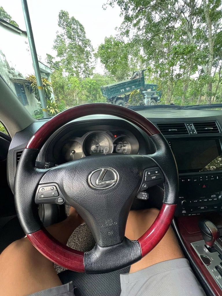 Lexus GS350 2006, số tự động màu trắng. Mua bán Ô tô tại Quận Gò Vấp Tp Hồ Chí Minh được đăng bởi Xuân Trường hình 5