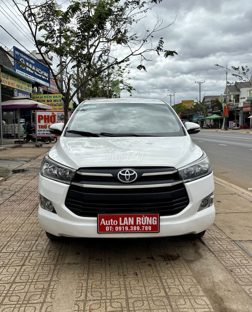 Toyota Innova 2017 2.0E - 102000 km