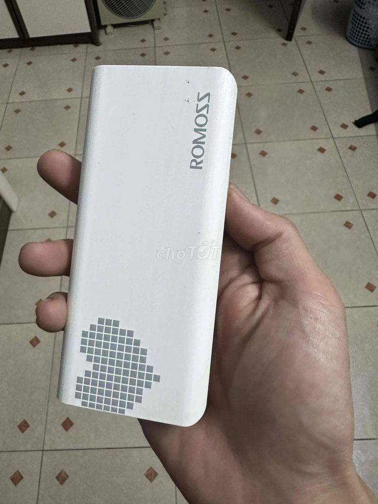 Sạc dự phòng Romoss 10000mAh. Mua bán Phụ kiện (Màn hình, Chuột...) tại Quận Ba Đình Hà Nội được đăng bởi minh đạo hình 1
