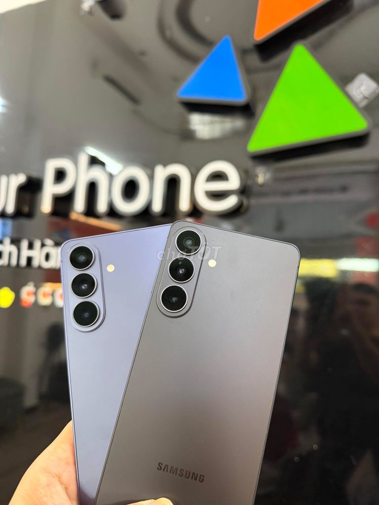 Samsung S26 Plus 256GB  99% như mới có trả góp. Mua bán Điện thoại tại Quận Hải Châu Đà Nẵng được đăng bởi Your Phone hình 1