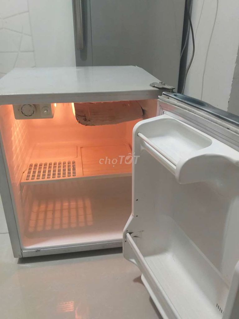 Tủ lạnh Daewoo 50 lít Trắng. Mua bán Tủ lạnh tại Quận 7 Tp Hồ Chí Minh được đăng bởi Hoang hình 1