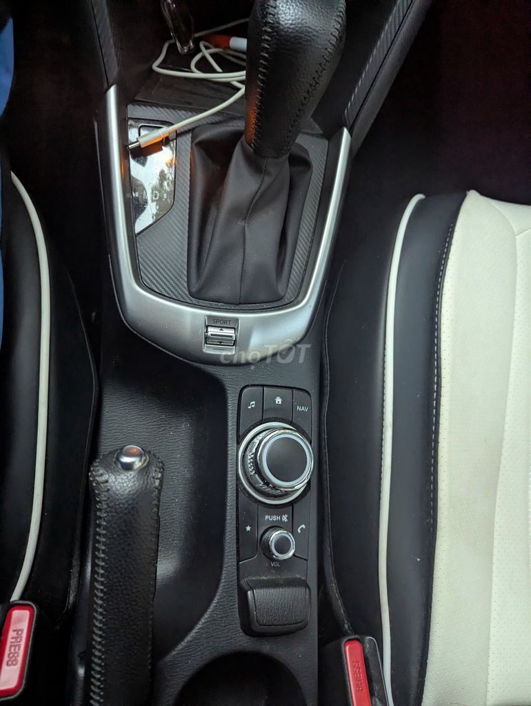 Mazda 2 Sedan 2023, trắng, bảo hành đến 08/2027. Mua bán Ô tô tại Quận Hải Châu Đà Nẵng được đăng bởi TIEN HUYNH HAI hình 3