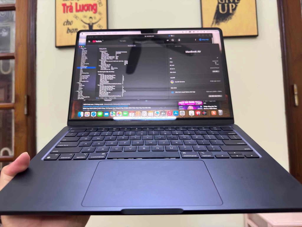 Apple MacBook Air M2 8GB/256GB Xám. Mua bán Laptop tại Quận Cầu Giấy Hà Nội được đăng bởi Minh Khuê hình 1