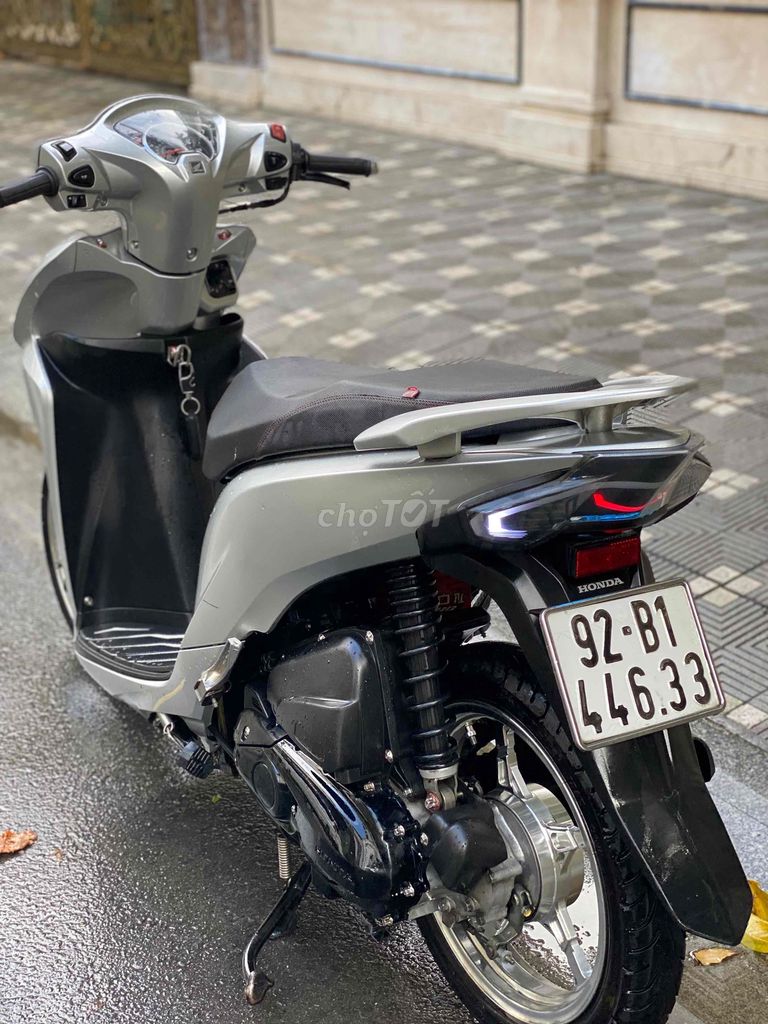 🌈Honda Vision smartkey full kiểng  - CÓ TRẢ GÓP. Mua bán Xe máy tại Quận Thanh Khê Đà Nẵng được đăng bởi XE MÁY TRẢ GÓP LONG MOTOR hình 6