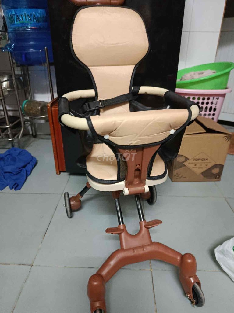 Xe đẩy gấp gọn cho bé. Mua bán Mẹ và bé tại Quận 12 Tp Hồ Chí Minh được đăng bởi Uyên Bùi hình 1
