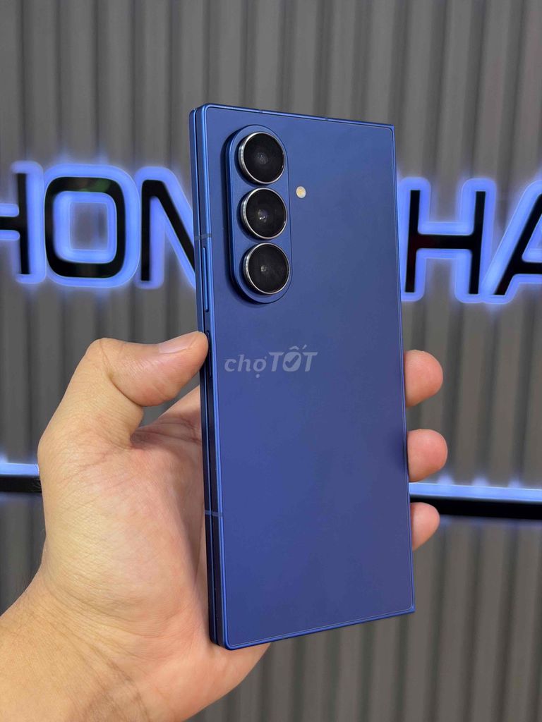Samsung Galaxy Z Fold7 256GB Việt Nam 99. Mua bán Điện thoại tại Quận 3 Tp Hồ Chí Minh được đăng bởi Phone2Hand hình 1