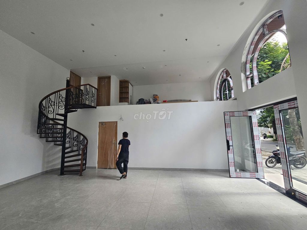 Rent · 11 bd · 150 м² · Quận Sơn Trà, ул. Hoàng Bích Sơn