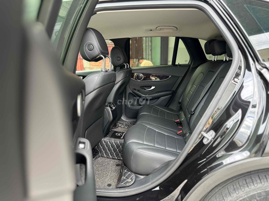 🔴 Mercedes Benz GLC 200 2020 - 23.000 km. Mua bán Ô tô tại Thành phố Thủ Dầu Một Bình Dương được đăng bởi Tuấn carhouse hình 9