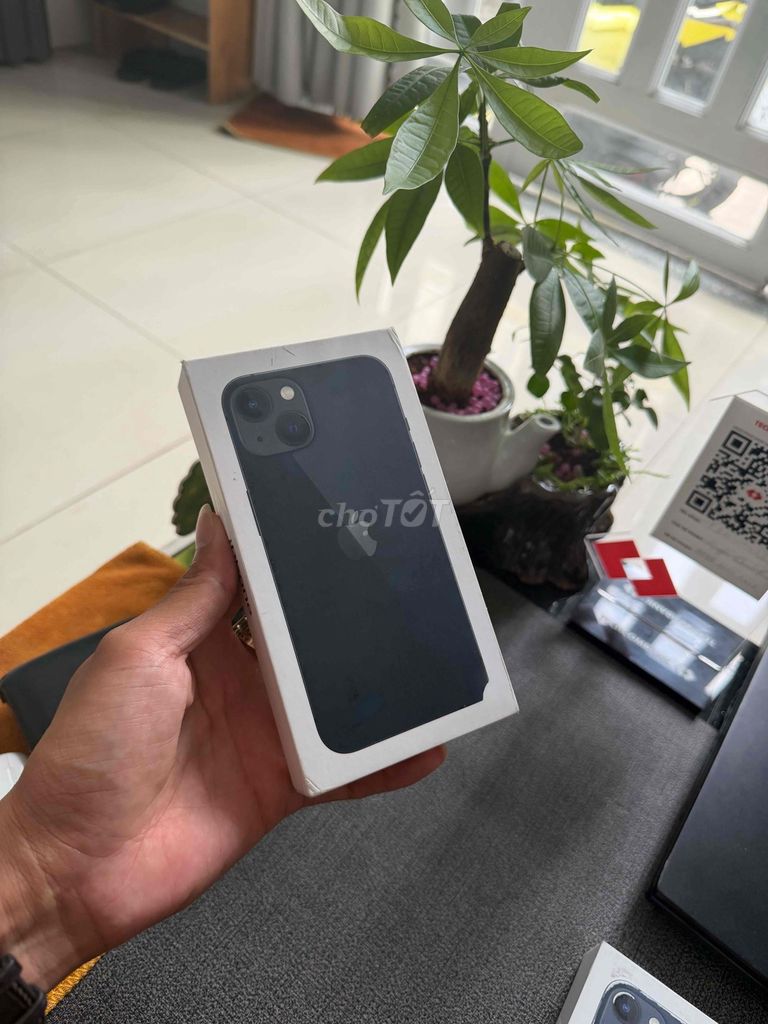 Apple iPhone 13 128GB Đen Mới. Mua bán Điện thoại tại Quận Ninh Kiều Cần Thơ được đăng bởi TH STORE hình 1