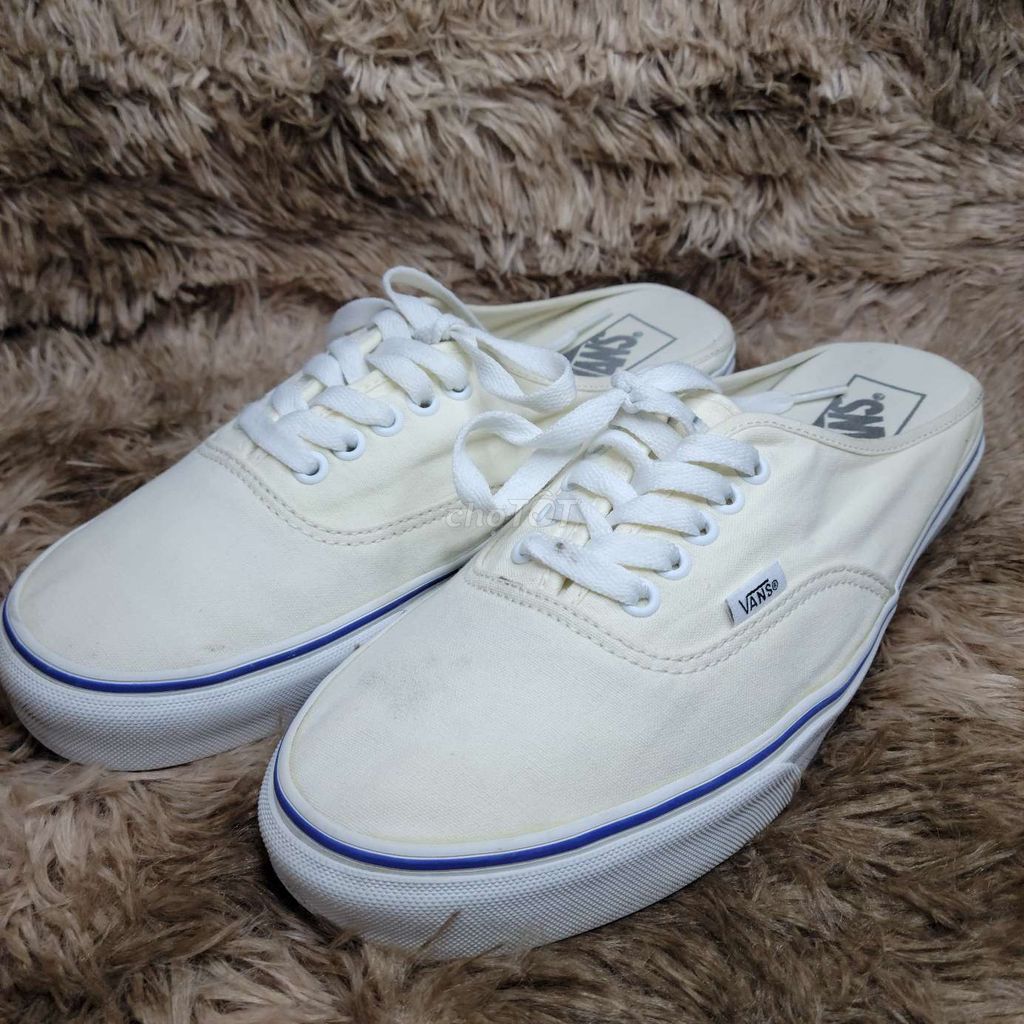 Vans size 42