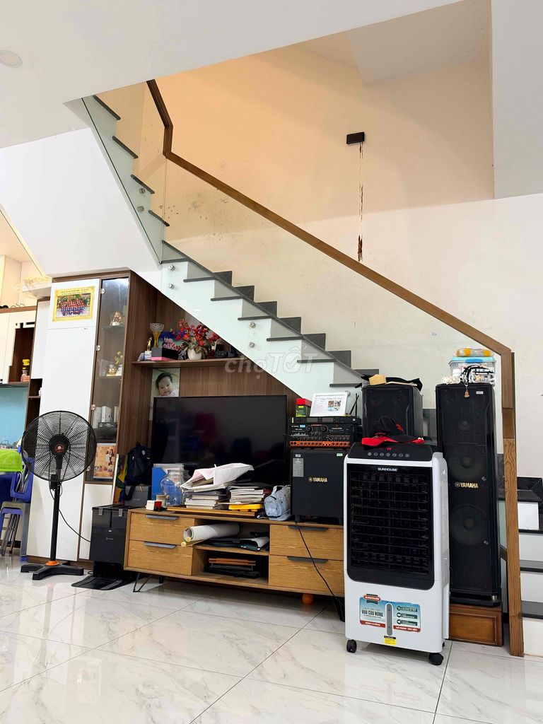 NHÀ MERITA NỘI KHU 6X17 NỘI THẤT CƠ BẢN